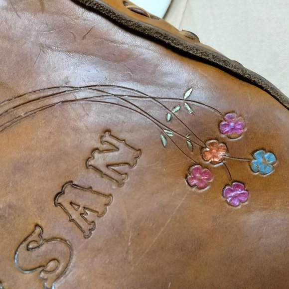 Vintage  PURSE LEATHER hobo tooled shoulder bag  for "Susan". late 60's- 70 - Picture 6 of 14